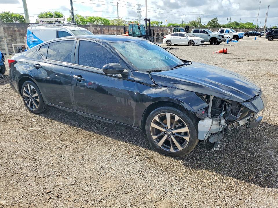 Photo 4 from auction – 2021 NISSAN ALTIMA with VIN 1N4BL4DV5MN363180