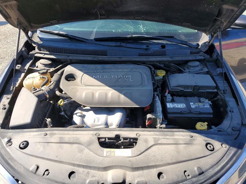 Zdjęcie 11 z aukcji – 2015 CHRYSLER 200 z VIN 1C3CCCAB0FN668208