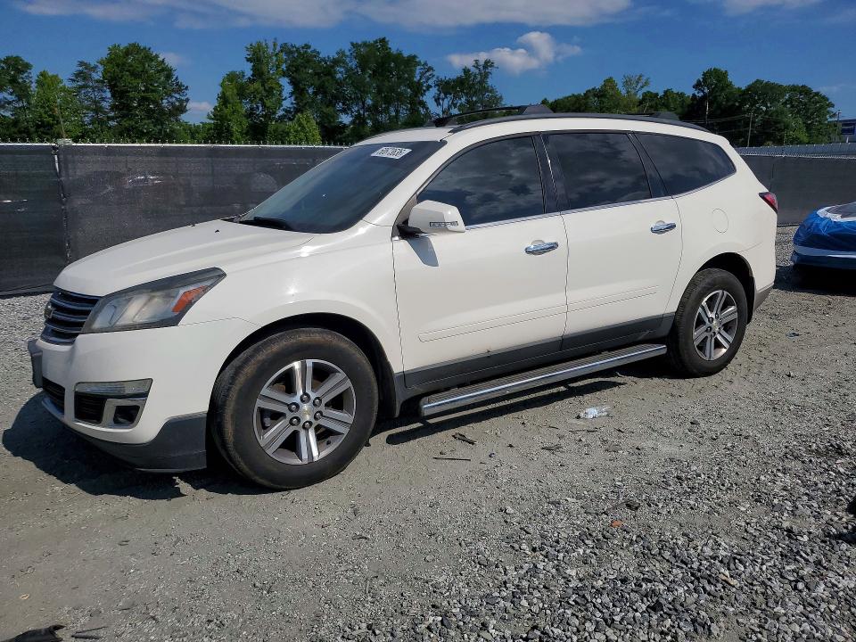 CHEVROLET TRAVERSE 2015 with VIN 1GNKVHKD8FJ130692 - Photo from auction