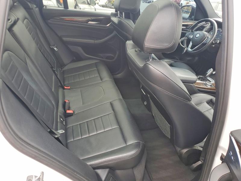 Photo 11 from auction – 2019 BMW X3 with VIN 5UXTR7C55KLE96371