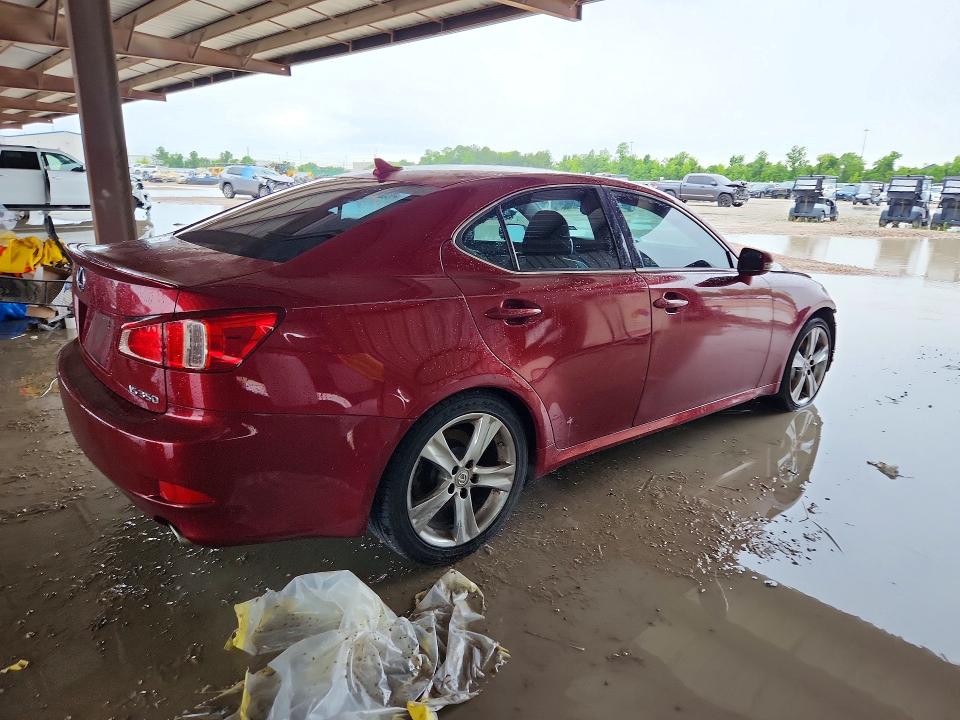 Photo 3 from auction – 2011 LEXUS IS with VIN JTHBE5C20B5028132