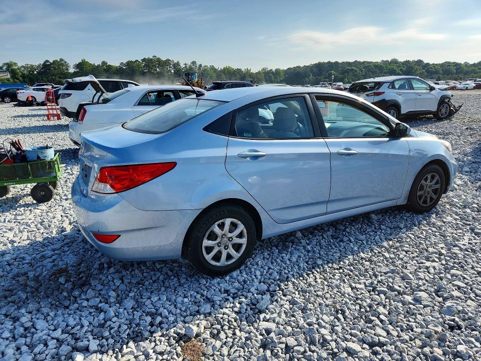 Photo 3 from auction – 2014 HYUNDAI ACCENT with VIN KMHCT4AE4EU663010