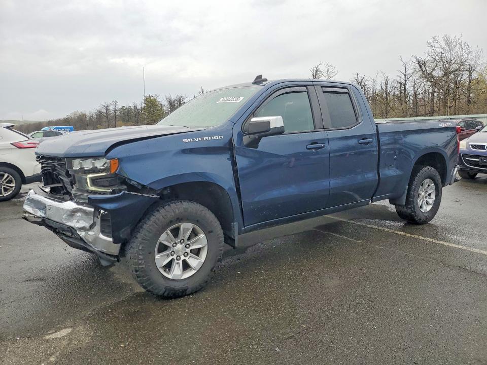 CHEVROLET SILVERADO 2021 with VIN 1GCRYDED0MZ227001 - Photo from auction