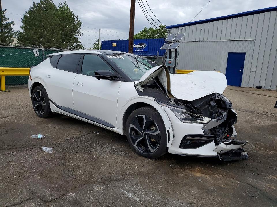 Photo 4 from auction – 2024 KIA EV6 with VIN KNDC4DLC2R5172982