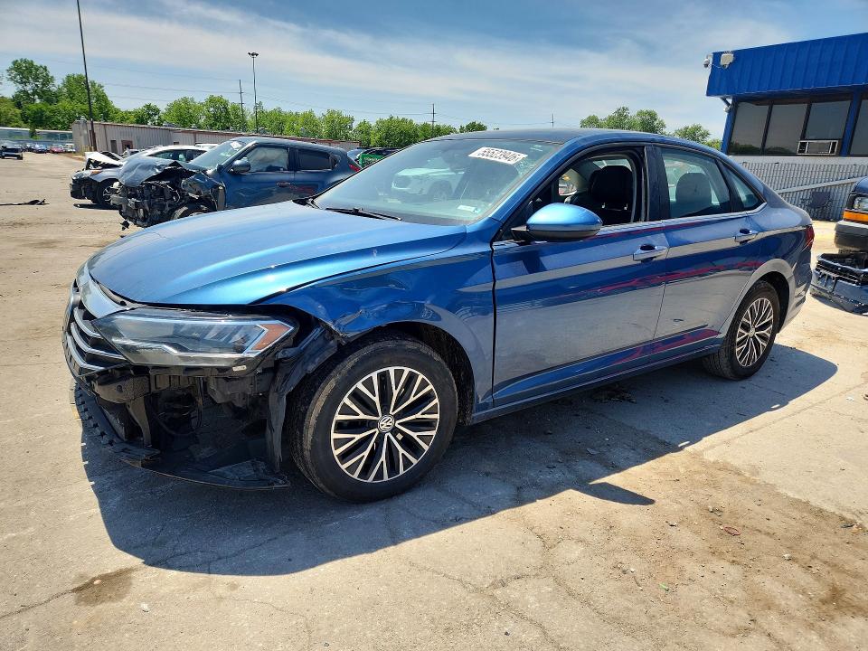 VOLKSWAGEN JETTA 2019 with VIN 3VWCB7BU2KM164640 - Photo from auction