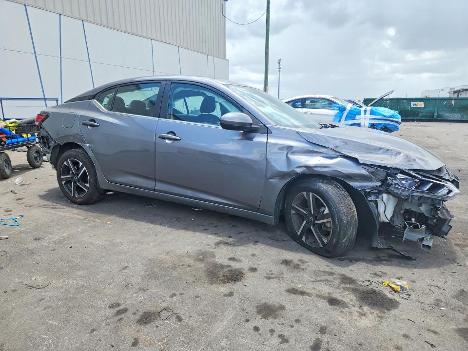 Photo 4 from auction – 2024 NISSAN SENTRA with VIN 3N1AB8CV6RY364983