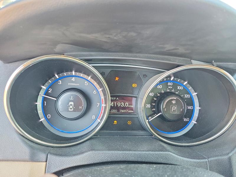 Photo 9 from auction – 2012 HYUNDAI SONATA with VIN 5NPEC4AC0CH384737