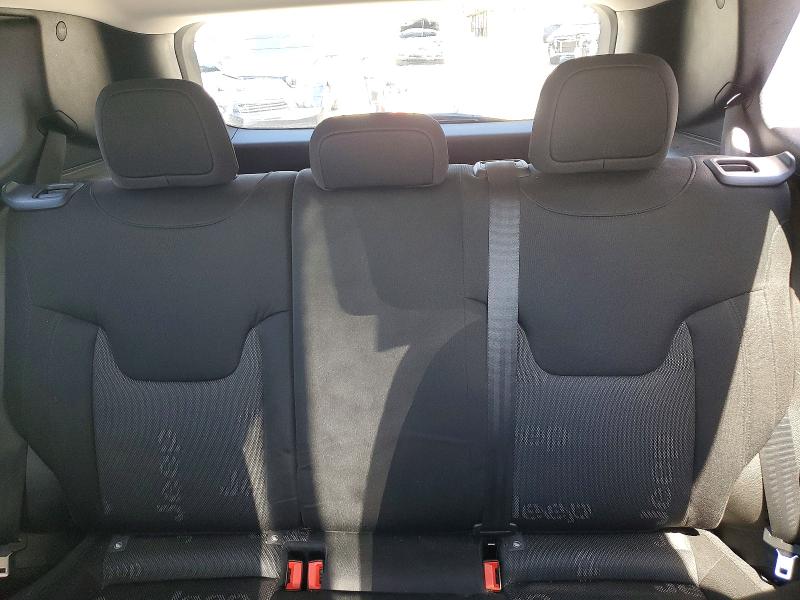Photo 10 from auction – 2017 JEEP RENEGADE with VIN ZACCJBBB4HPG56972