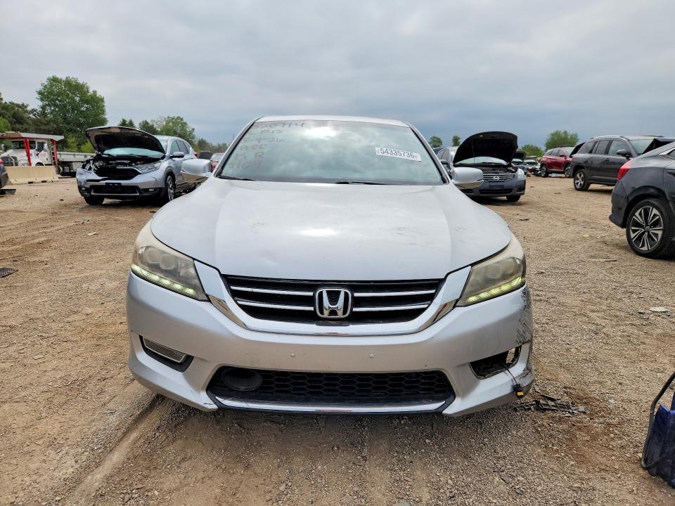 Photo 5 from auction – 2013 HONDA ACCORD with VIN 1HGCR3F99DA047104
