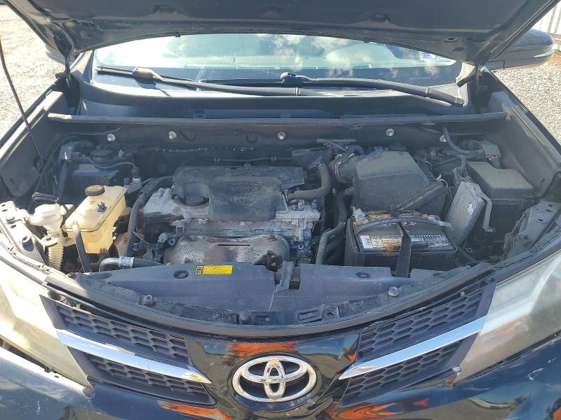 Photo 12 from auction – 2015 TOYOTA RAV4 with VIN 2T3DFREV2FW234086