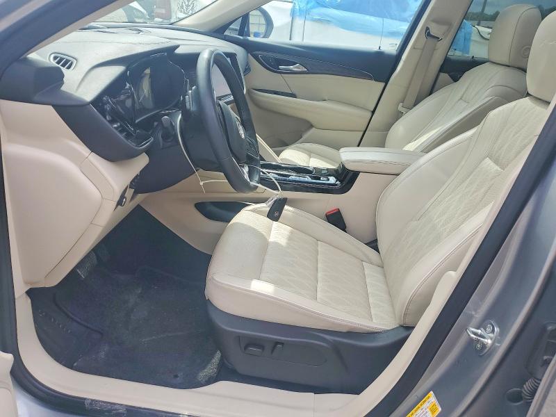 Photo 7 from auction – 2023 BUICK ENVISION with VIN LRBFZRR43PD085377