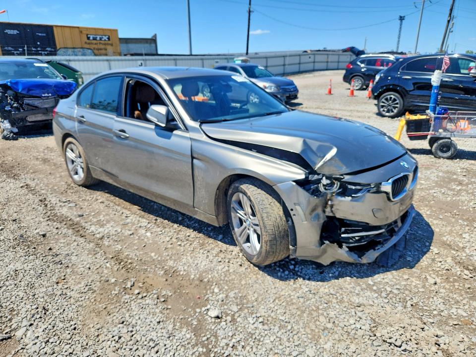 Photo 4 from auction – 2016 BMW 330E with VIN WBA8E1C51GK479526
