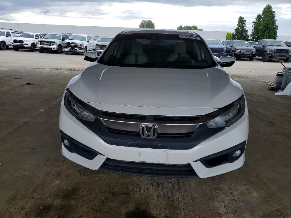 Photo 5 from auction – 2017 HONDA CIVIC with VIN 19XFC1F95HE020986