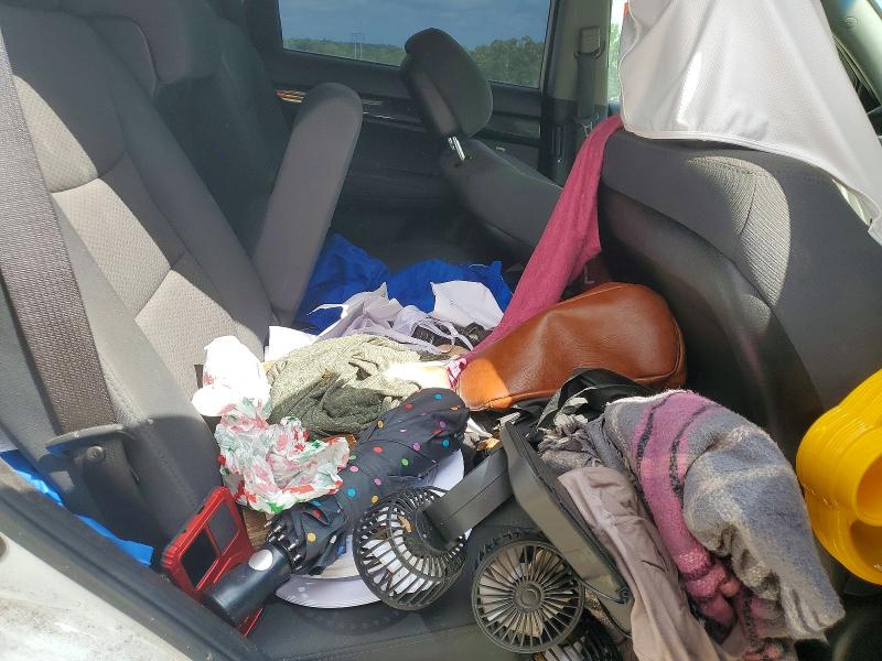 Foto 11 de la subasta – 2012 KIA SORENTO con VIN 5XYKT3A65CG305366