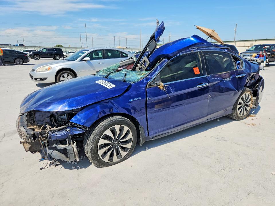 HONDA ACCORD 2017 with VIN JHMCR6F51HC011901 - Photo from auction