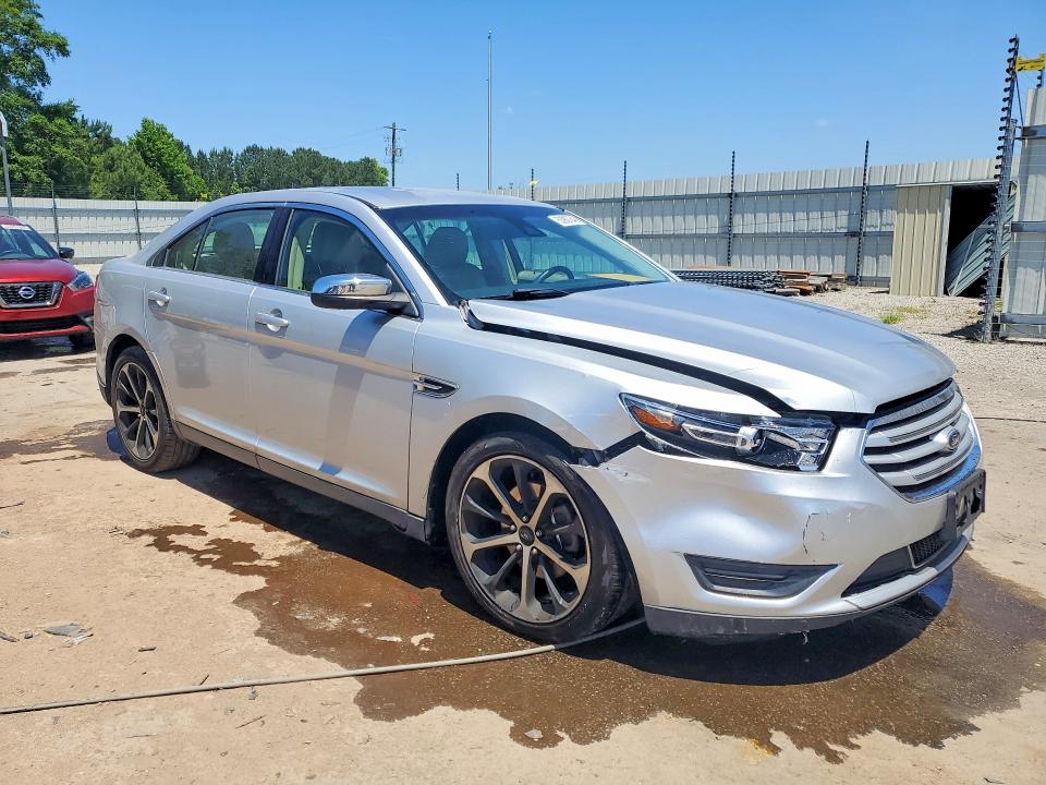 Photo 4 from auction – 2015 FORD TAURUS with VIN 1FAHP2F87FG103204