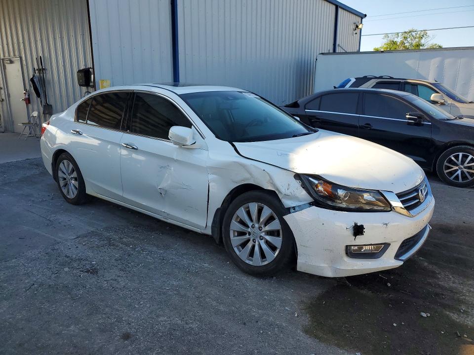 Photo 4 from auction – 2013 HONDA ACCORD with VIN 1HGCR3F80DA037911