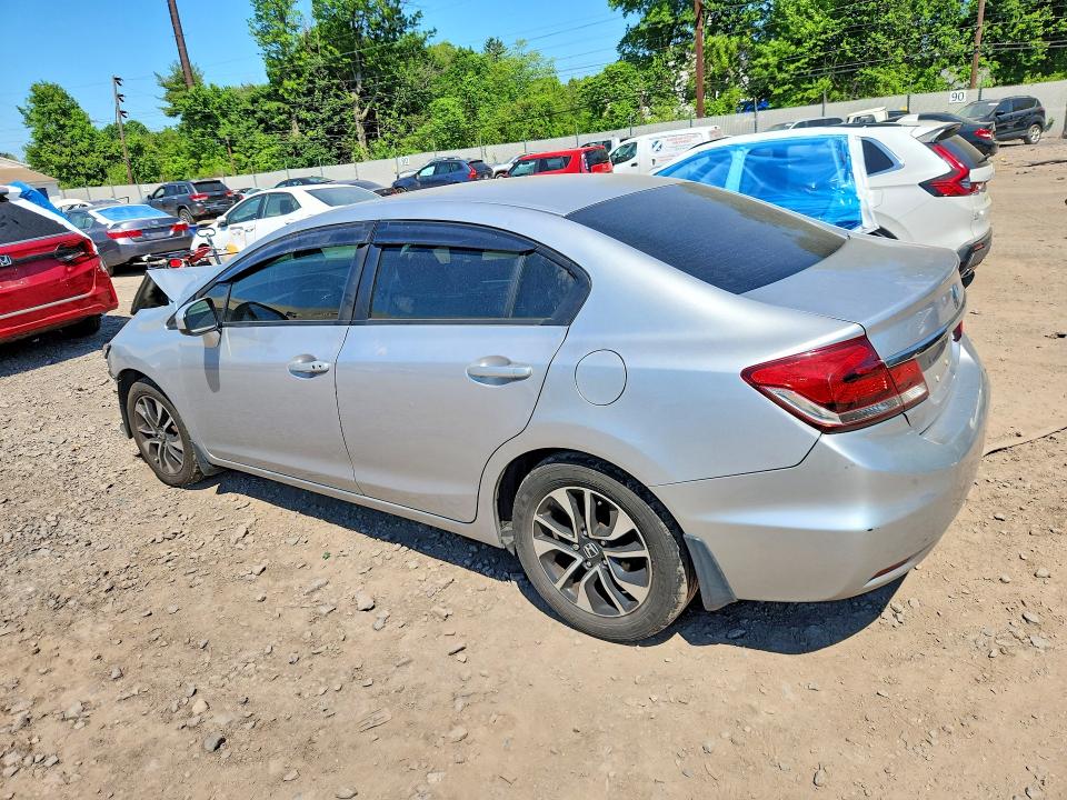 Photo 2 from auction – 2014 HONDA CIVIC with VIN 19XFB2F87EE072194