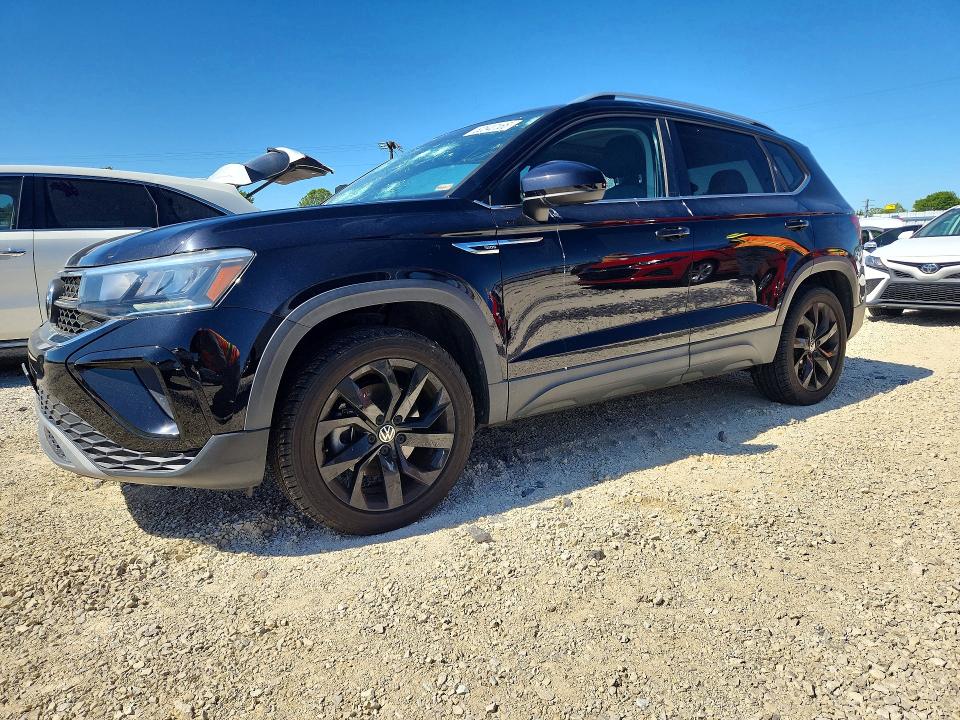 2022 VOLKSWAGEN TAOS