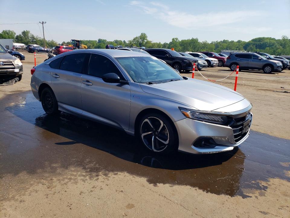 Photo 4 from auction – 2022 HONDA ACCORD with VIN 1HGCV3F22NA040298