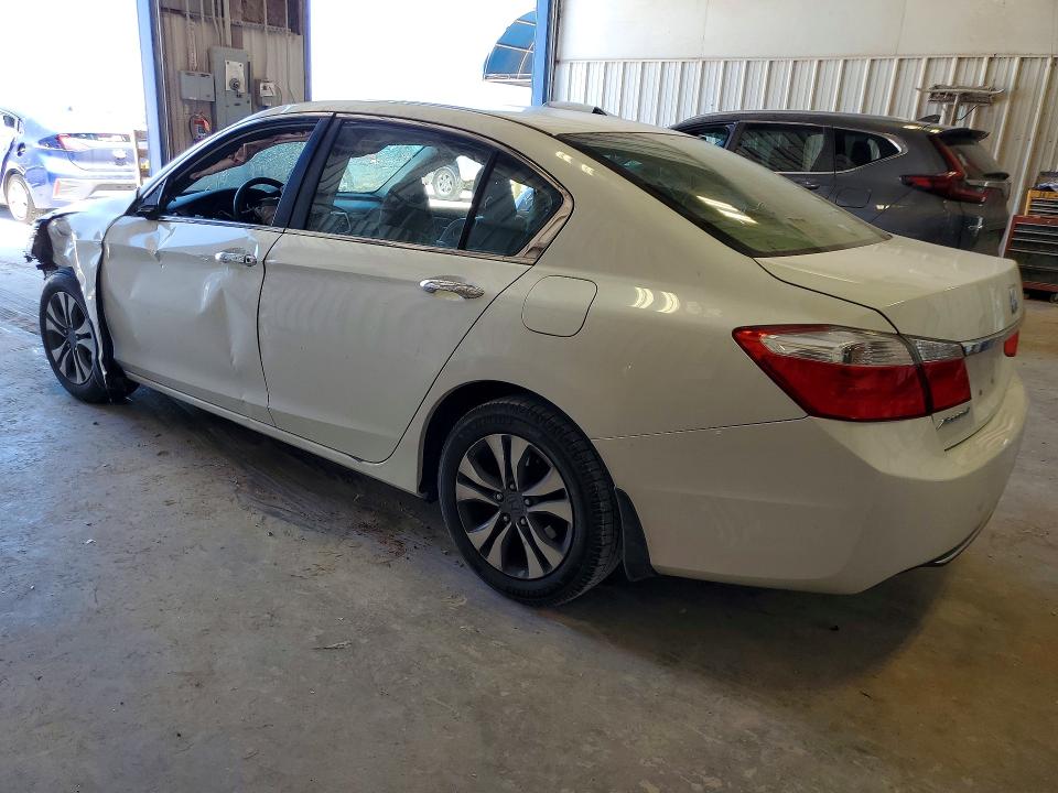 Снимка 2 от търг – 2014 HONDA ACCORD с VIN 1HGCR2F38EA257412