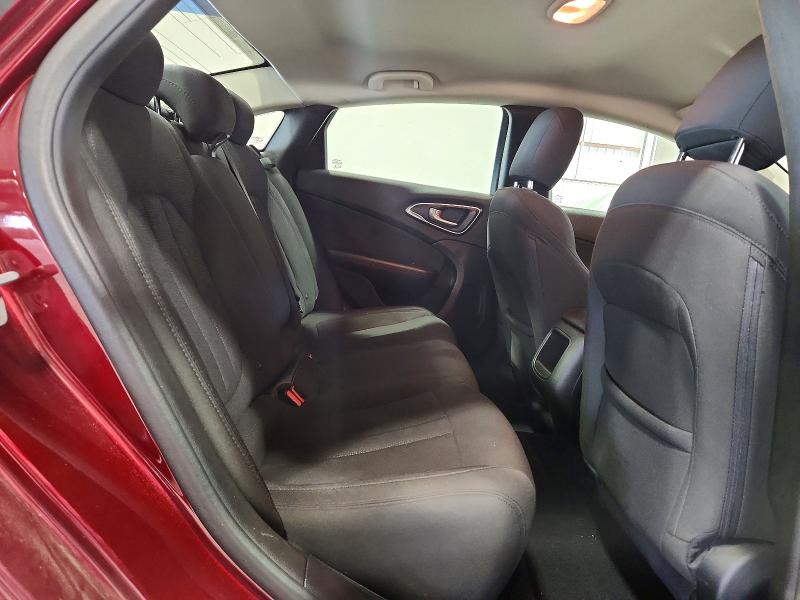 صورة رقم 10 من المزاد - 2015 CHRYSLER 200 مع VIN 1C3CCCAB7FN715329