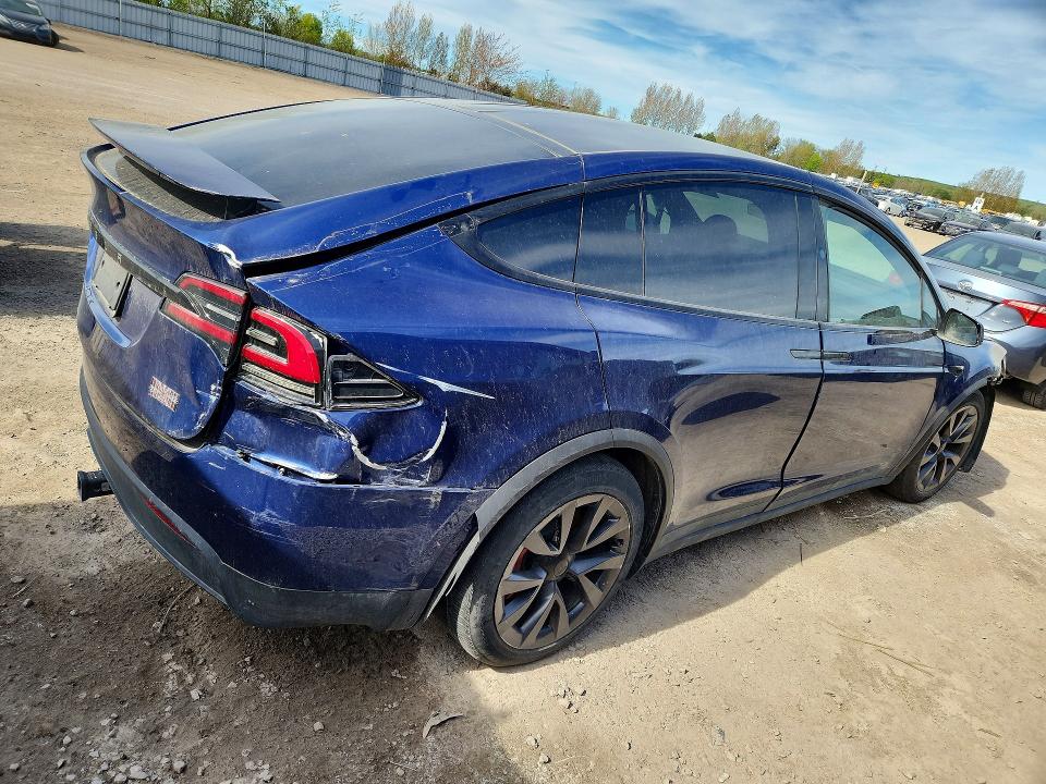 Photo 3 from auction – 2023 TESLA MODEL X with VIN 7SAXCBE65PF416865