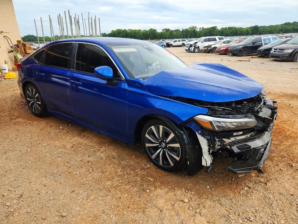 Photo 4 from auction – 2022 HONDA CIVIC with VIN 2HGFE1F72NH310385