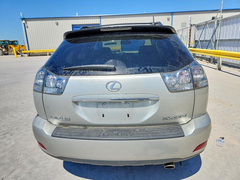 Photo 6 from auction – 2005 LEXUS RX with VIN 2T2GA31U45C039603