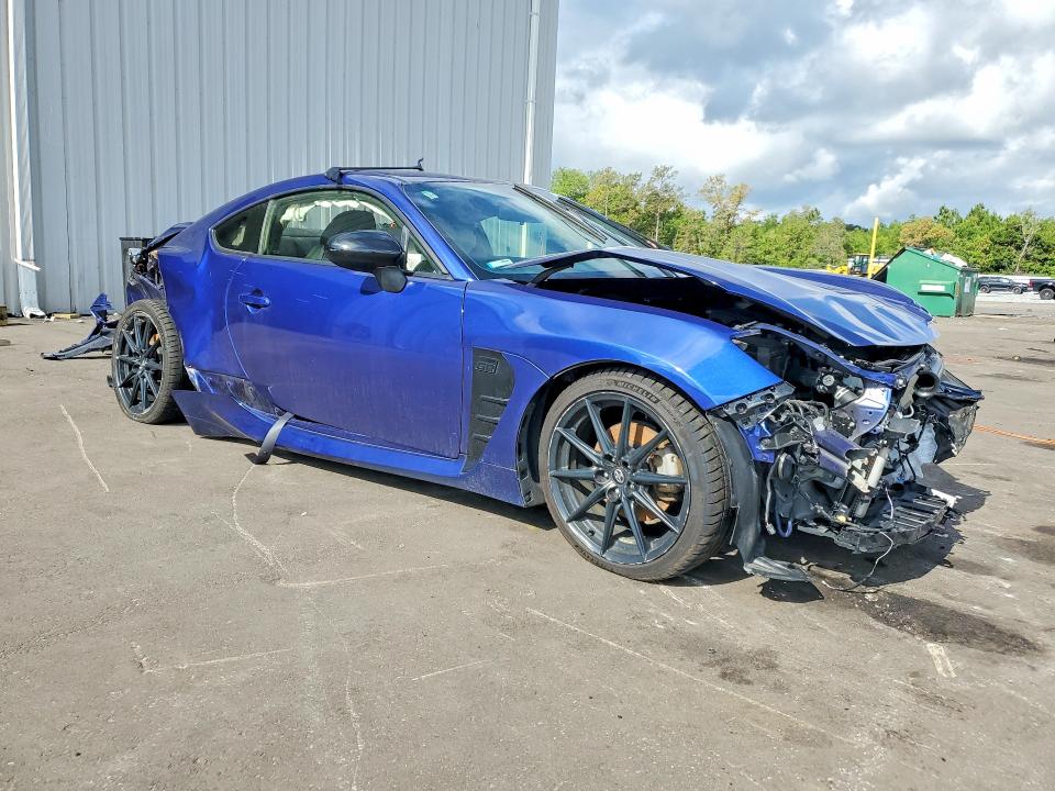 Photo 4 from auction – 2023 TOYOTA GR 86 with VIN JF1ZNBE17P9754305