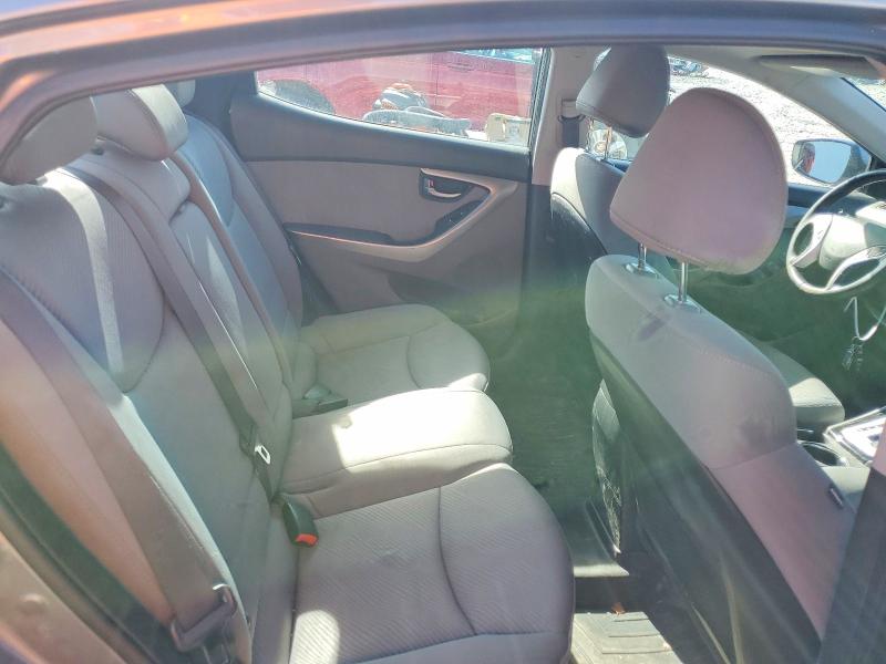 Photo 10 from auction – 2012 HYUNDAI ELANTRA with VIN 5NPDH4AE9CH130572