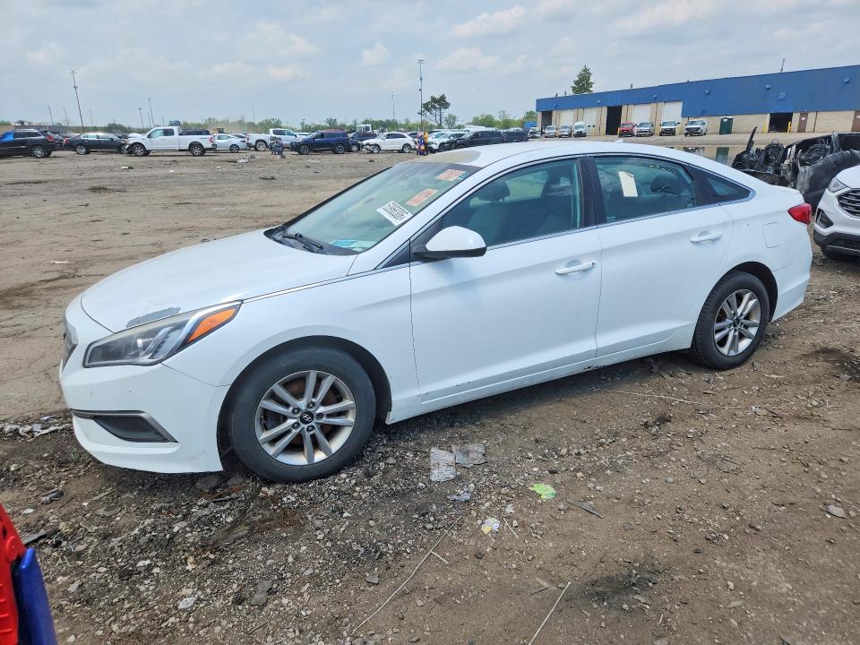 HYUNDAI SONATA 2017 with VIN 5NPE24AF0HH586627 - Photo from auction