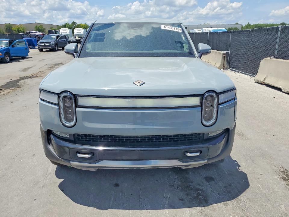 Photo 5 from auction – 2022 RIVIAN R1T with VIN 7FCTGAAA4NN006751