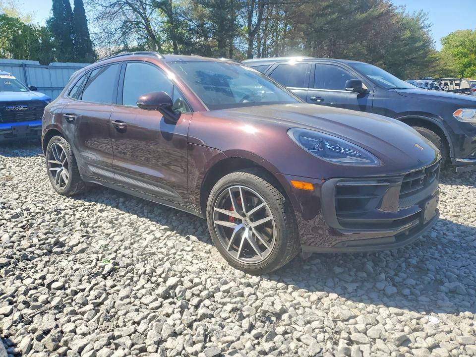 Photo 4 from auction – 2023 PORSCHE MACAN with VIN NJ2442E