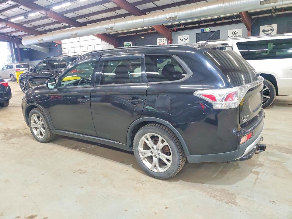 Photo 2 from auction – 2015 MITSUBISHI OUTLANDER with VIN JA4AZ3A37FZ002542