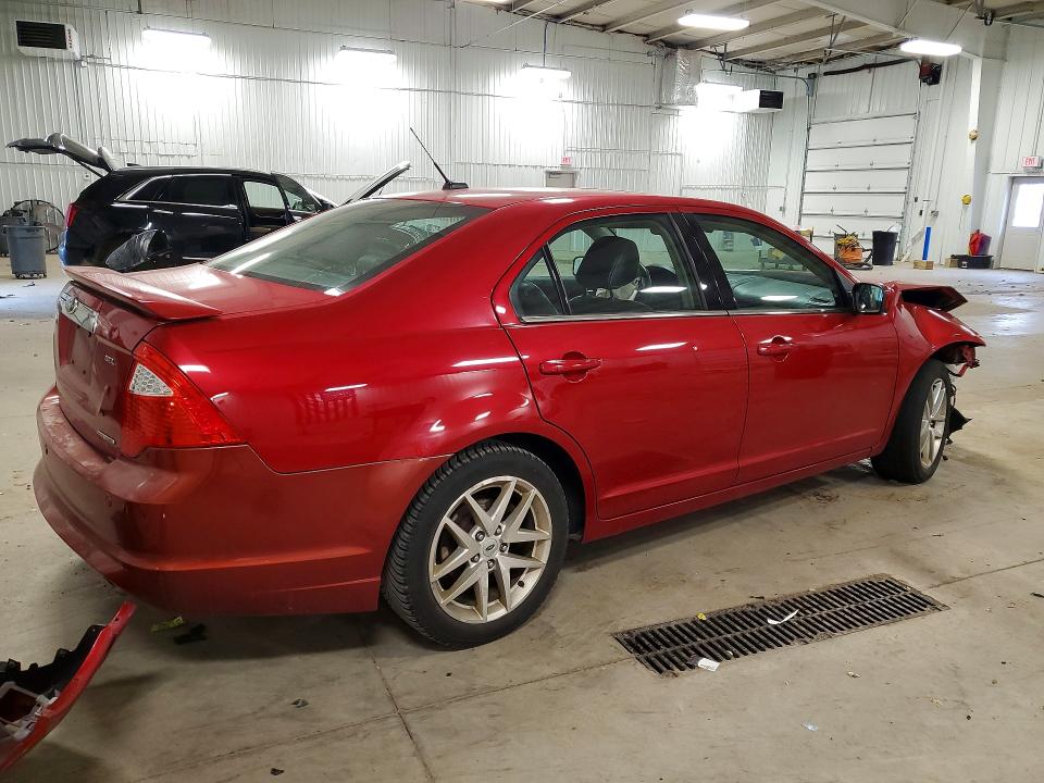 Photo 3 from auction – 2011 FORD FUSION with VIN 3FAHP0JG2BR335182
