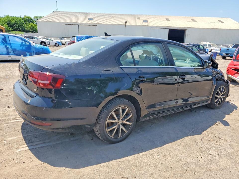 Photo 3 from auction – 2017 VOLKSWAGEN JETTA with VIN 3VWDB7AJ3HM250964