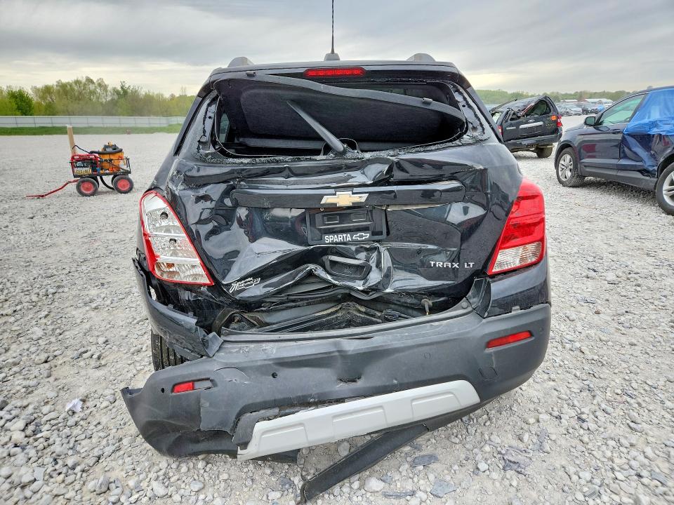 Photo 6 from auction – 2015 CHEVROLET TRAX with VIN KL7CJLSB8FB231040