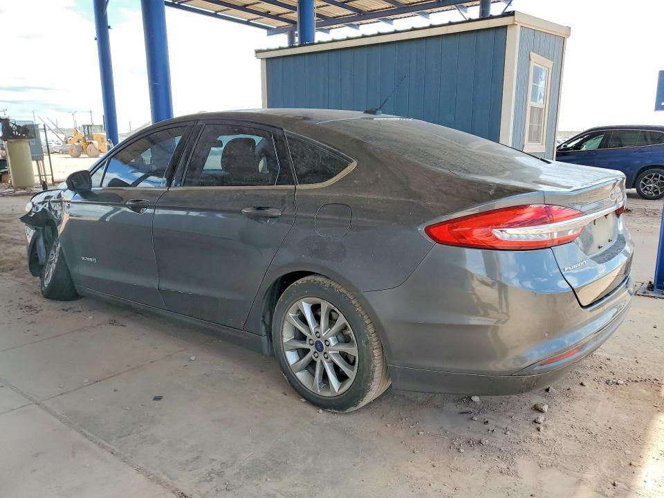 صورة رقم 2 من المزاد - 2017 FORD FUSION مع VIN 3FA6P0LU5HR252882