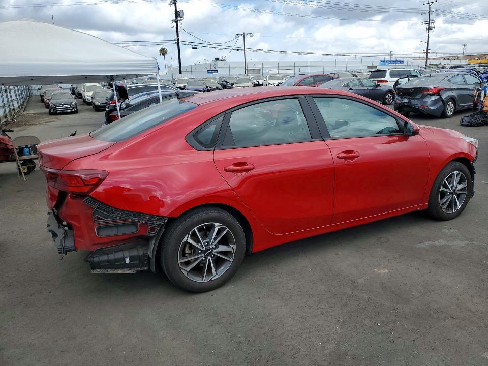 Photo 3 from auction – 2022 KIA FORTE with VIN 3KPF24ADXNE466109