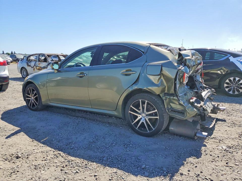 Photo 2 from auction – 2006 LEXUS IS with VIN JTHCK262262006986