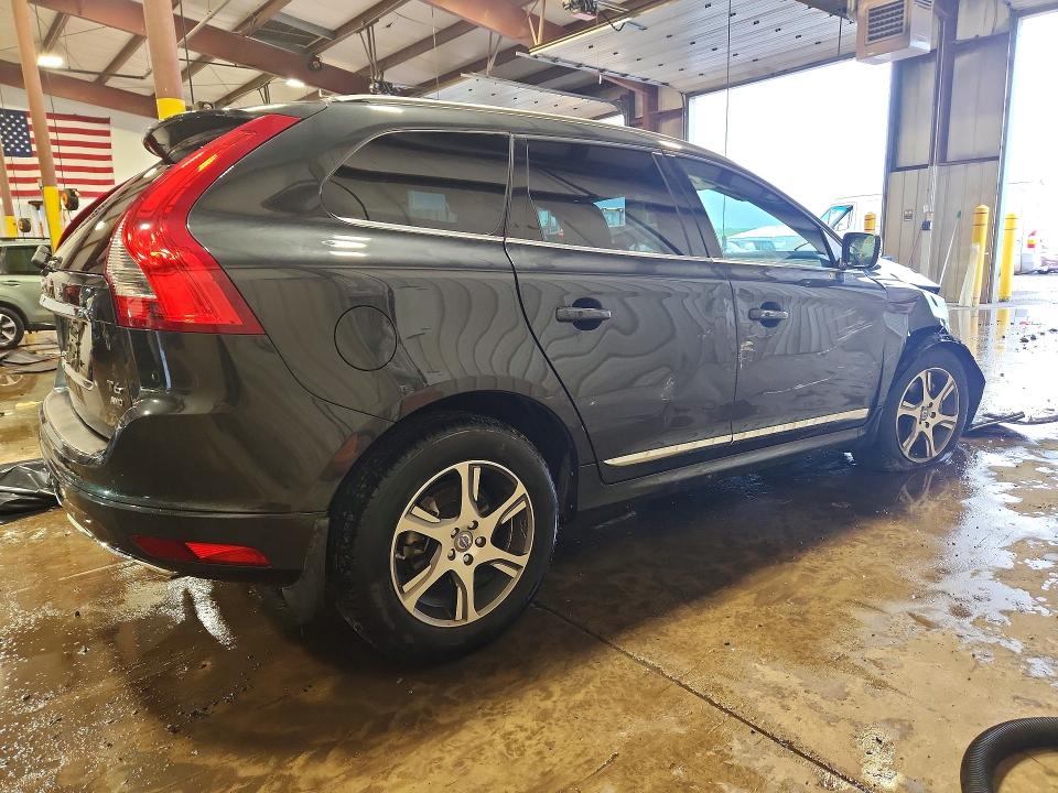 Photo 3 from auction – 2015 VOLVO XC60 with VIN YV4902RC7F2619186