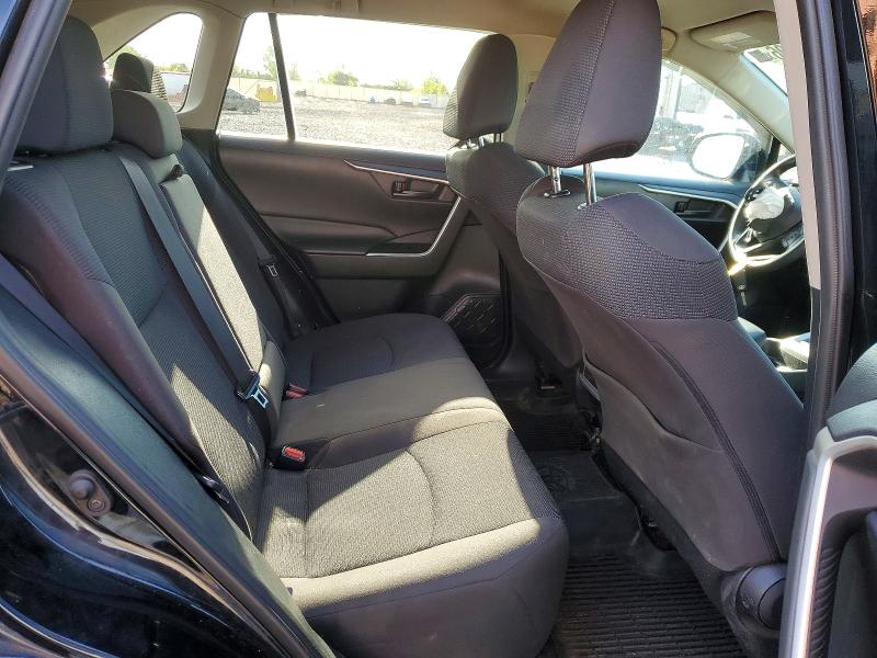 Photo 11 from auction – 2021 TOYOTA RAV4 with VIN 2T3F1RFV5MC177287