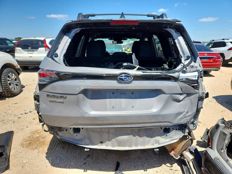 Photo 6 from auction – 2025 SUBARU FORESTER with VIN JF2SLDRC2SH492282