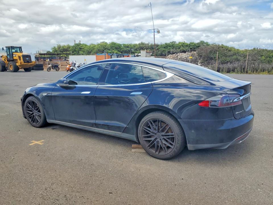 Photo 2 from auction – 2015 TESLA MODEL S with VIN 5YJSA1E21FF113794