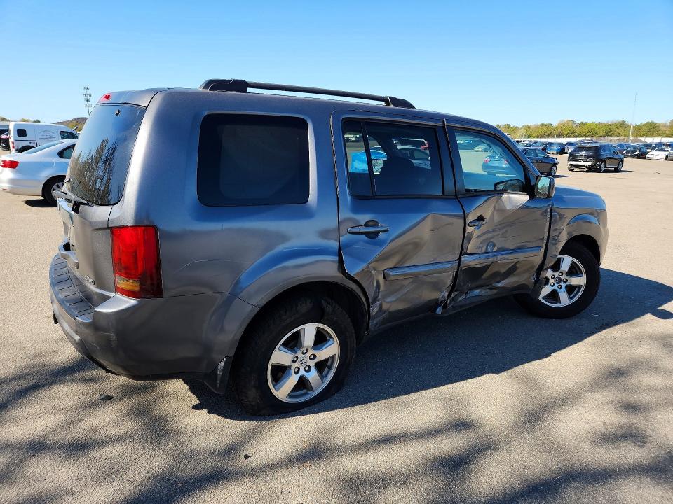 Photo 3 from auction – 2011 HONDA PILOT with VIN 5FNYF4H44BB036939