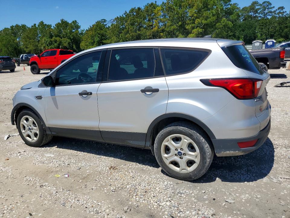 صورة رقم 2 من المزاد - 2019 FORD ESCAPE مع VIN 1FMCU0F76KUB58212