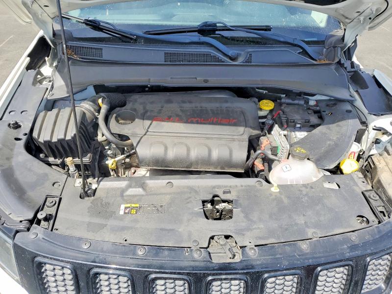 Photo 12 from auction – 2018 JEEP COMPASS with VIN 3C4NJCBB0JT502062
