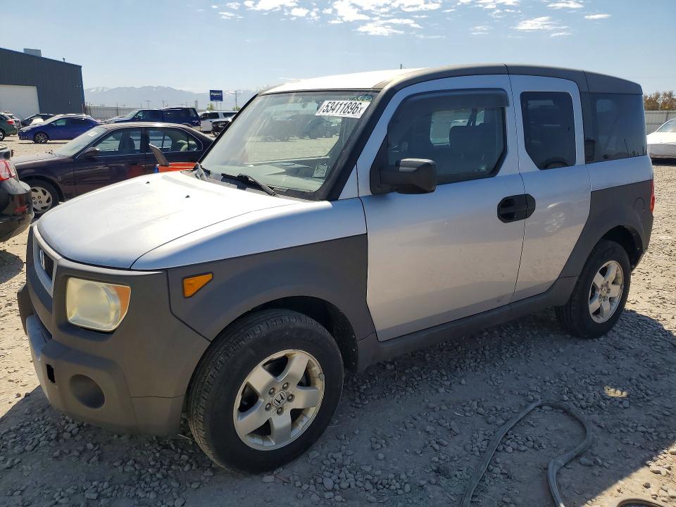 HONDA ELEMENT 2003 with VIN 5J6YH28503L013304 - Photo from auction