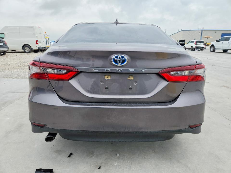 Photo 6 from auction – 2022 TOYOTA CAMRY with VIN 4T1C31AK5NU580271
